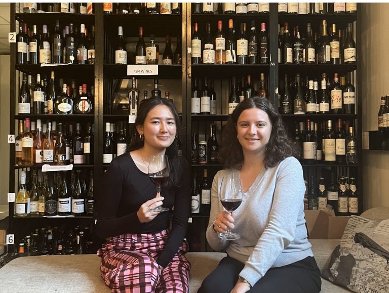 New Interns in Concealed Wines: Alix Laurencin & Clèva Cazaumayou!